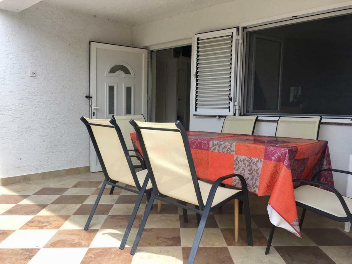 Dragica Apartments Vrsi Luaran gambar