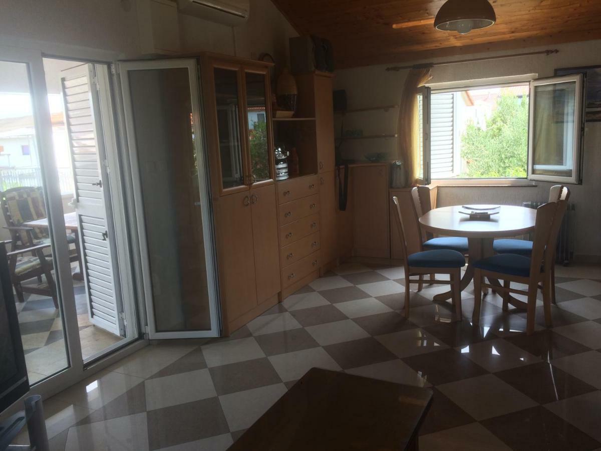Dragica Apartments Vrsi Luaran gambar