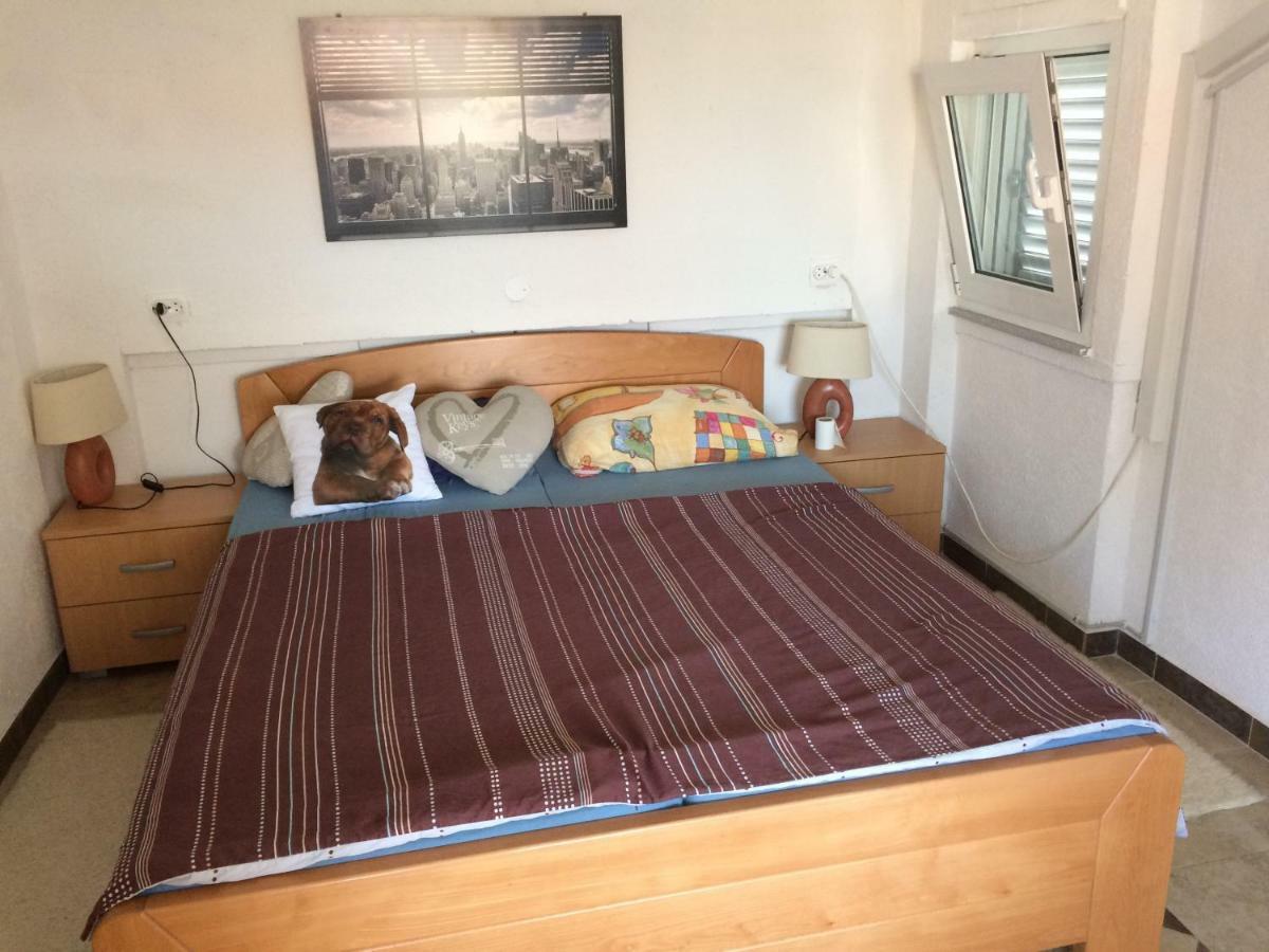Dragica Apartments Vrsi Luaran gambar