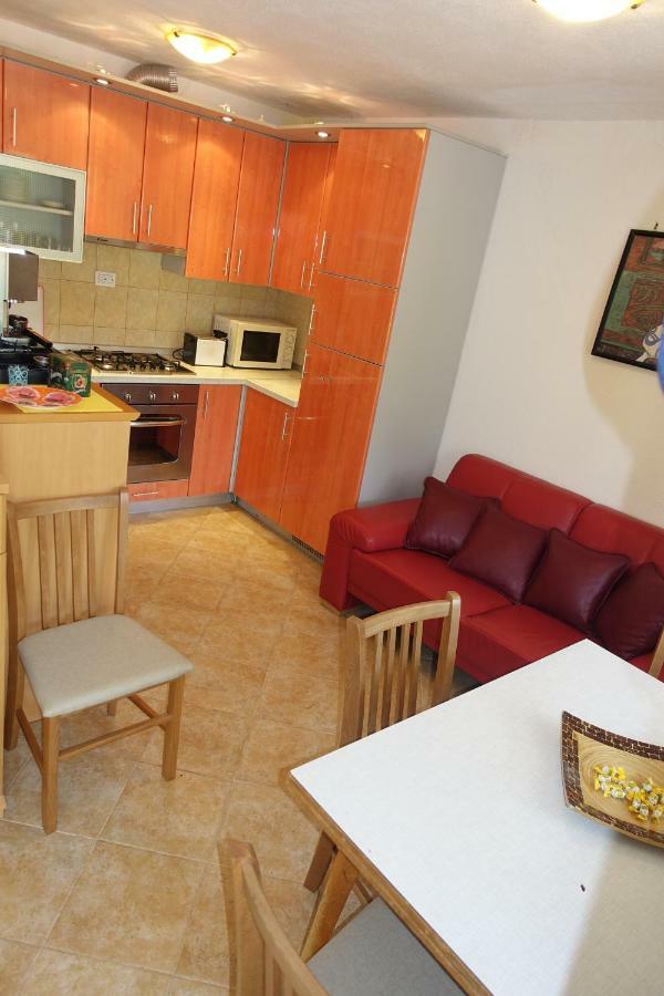 Dragica Apartments Vrsi Luaran gambar